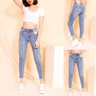 Quần jeans boy rách nhẹ gân giữa