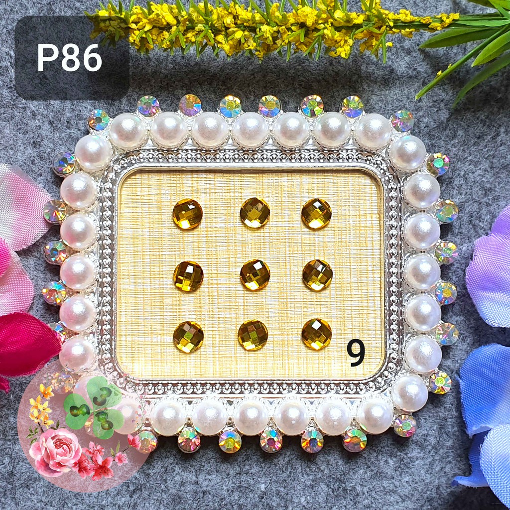 2 viên - Mẫu P86. Đá khối chân bằng siêu bắt sáng, đính dán móng.