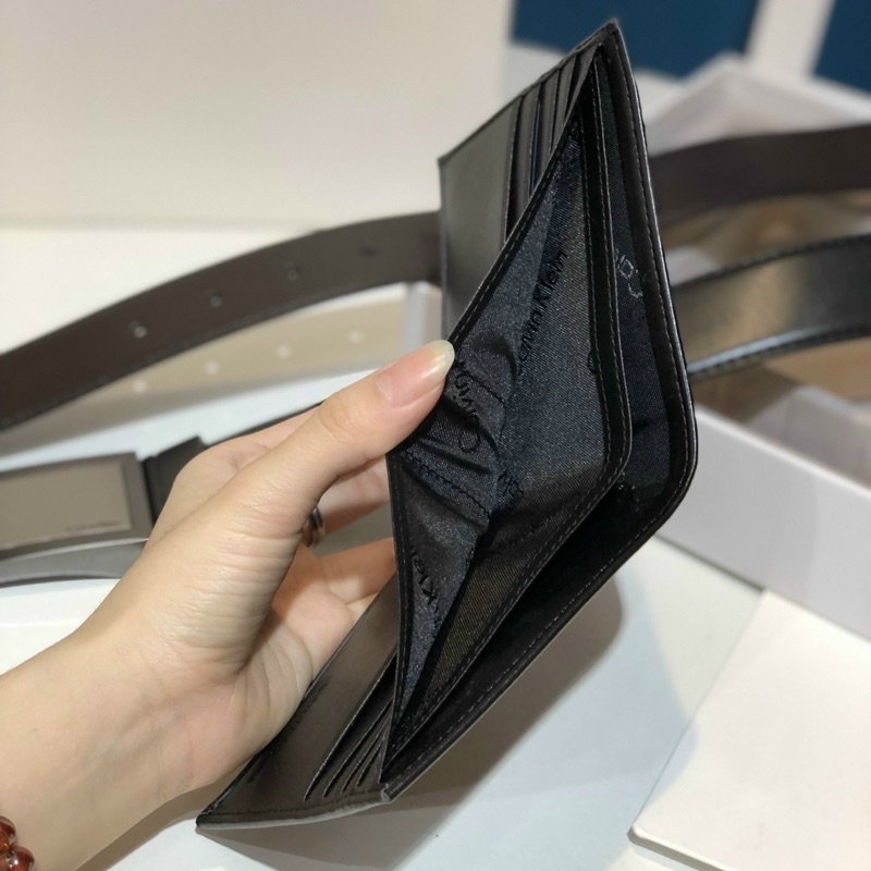 Set ví kèm thắt lưng Calvin Klein