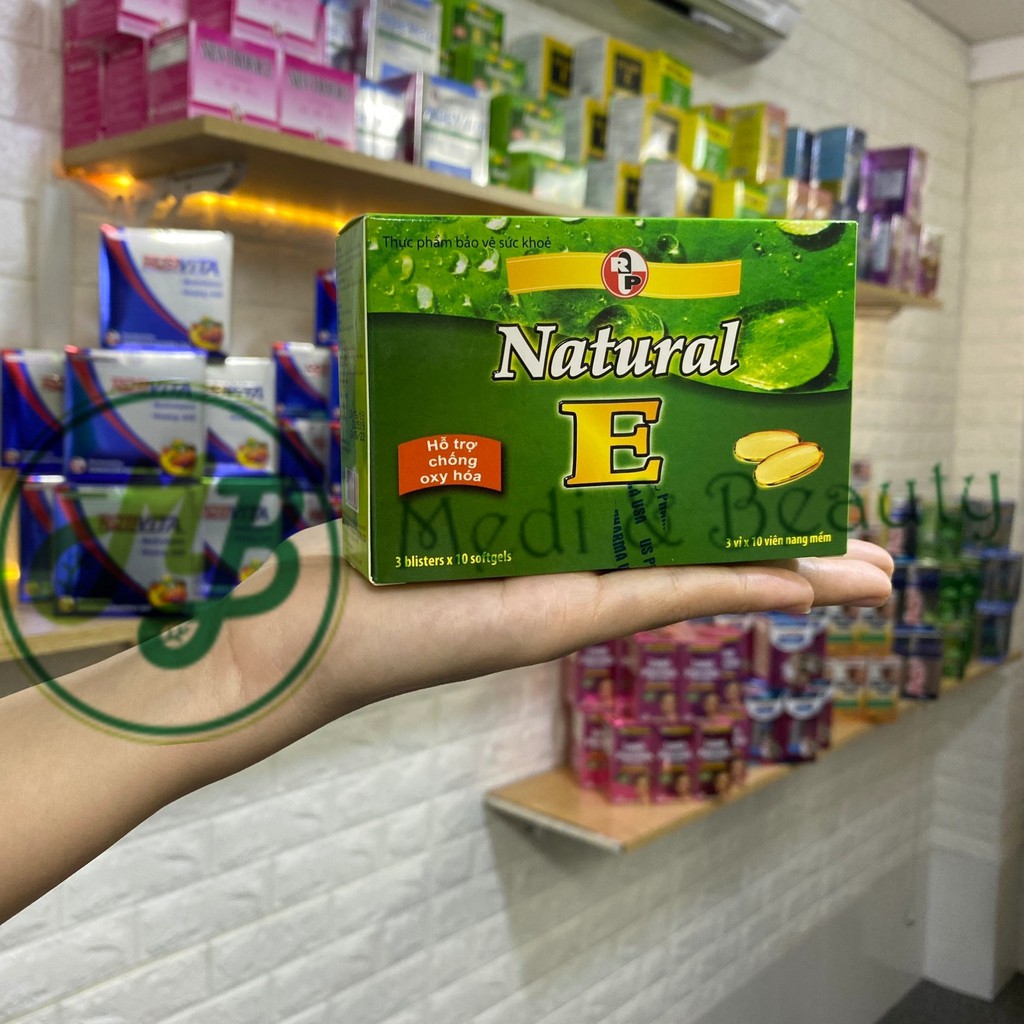 Combo 2 chai Dưỡng ẩm, đẹp da Aloe Vera Green tặng 1 hộp Vitamin e thiên nhiên hộp 30 viên