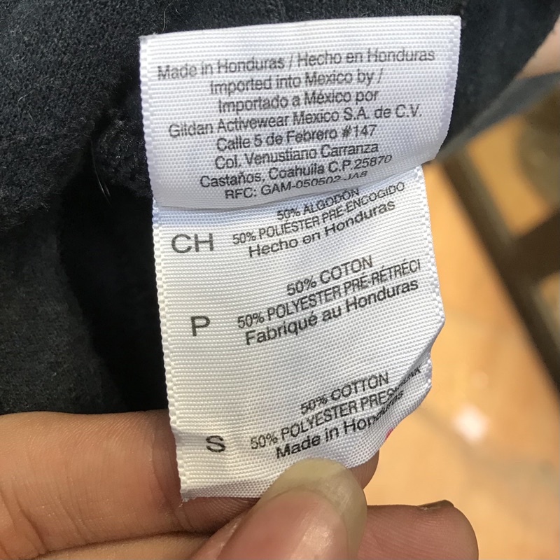 2HAND - ÁO HOODIE MỸ CHẤT SIÊU XỊN SIZE S FORM TO MÀU ĐEN CHỮ SIÊU NGẦU