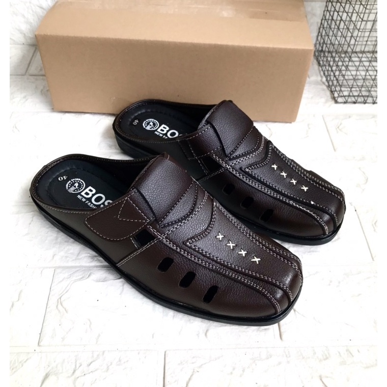 Dép sapo nam mẫu mới..da mềm..mang êm chân..mã SP04..màu nâu.sang trọng lịch lãm.