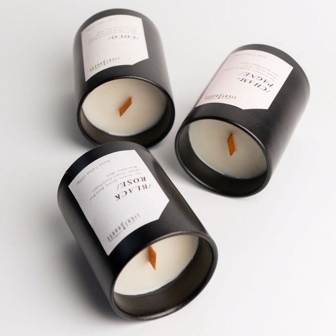 Nến thơm tinh dầu cao cấp BLACK ROSE 3 tầng hương Lighthouse Candles
