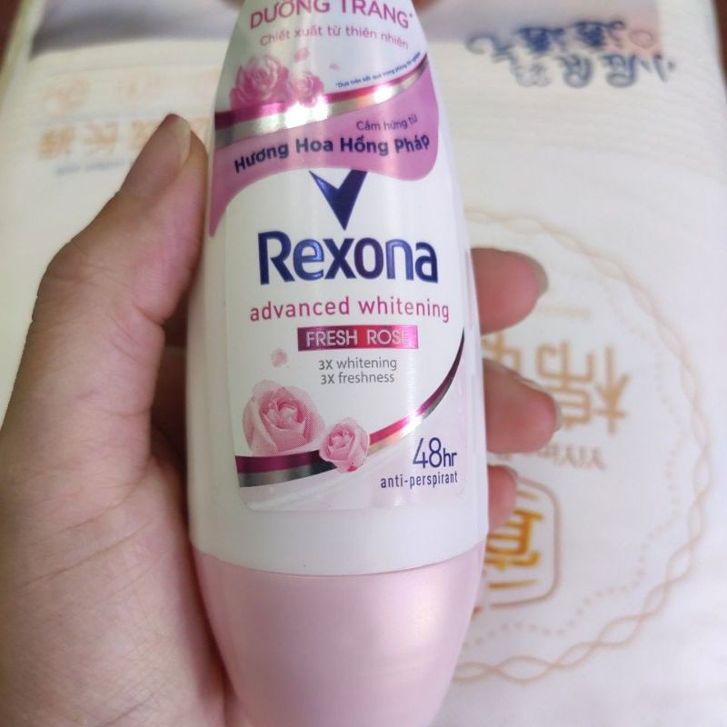 Lăn Khử Mùi Rexona Dưỡng Trắng Tự Nhiên Hương Hoa Hồng 50ml