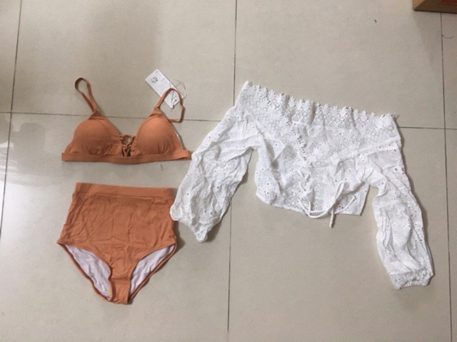 Set bikini kem nude kèm áo trắng ngoài | BigBuy360 - bigbuy360.vn