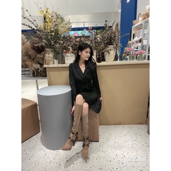 Boot fendi lửng mũi nhọn đai hàng siêu cấp