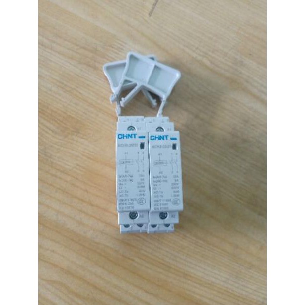 Khởi động từ 1 pha CHINT NCH8-25/20 25A dùng cho gia đình