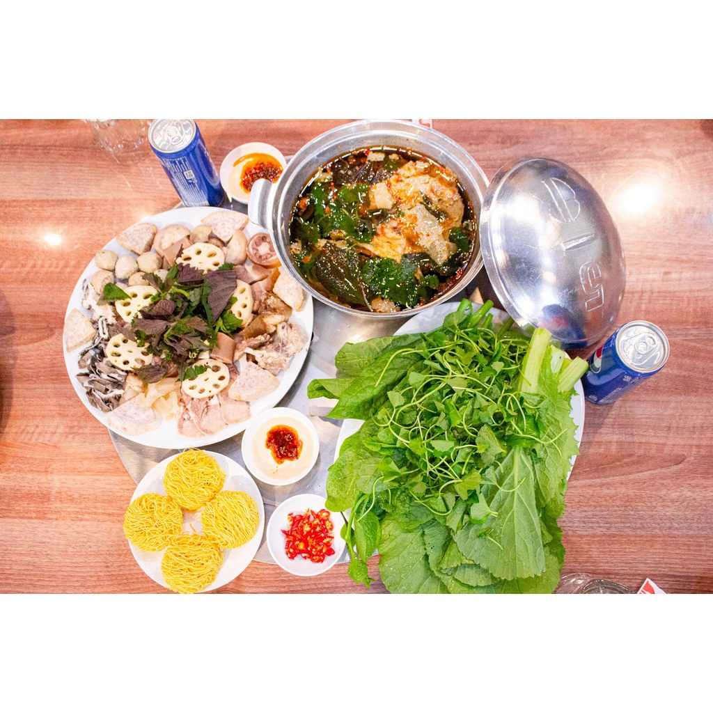 Lẩu bò đông trùng hạ thảo lẩu nóng rất ngon gồm bò tơ củ chi và nấm đông trùng hạ thảo tươi chỉ giao hoả tốc tphcm | BigBuy360 - bigbuy360.vn