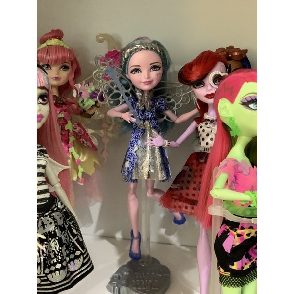 Búp bê Ever After High Farrah Goodfairy