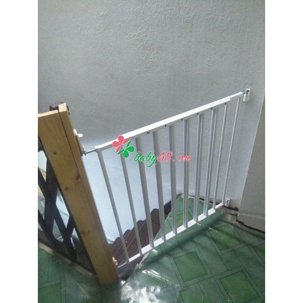 Thanh chắn cửa cho bé Lara khoan tường cao 90cm