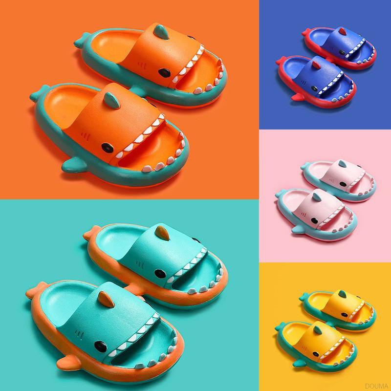 Dép đế mềm họa tiết cá mập hoạt hình phong cách Hàn Quốc dễ thương chống trượt chống mài mòn dành cho trẻ em