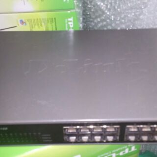 Bộ chia mạng Switch DLINK DES 1016D 16 Cổng