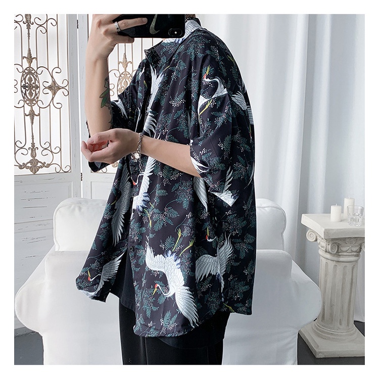 Áo Sơ Mi Tay Ngắn Dáng Rộng In Hình Chim Hạc Kiểu Nhật Bản Cá Tính Cho Nam