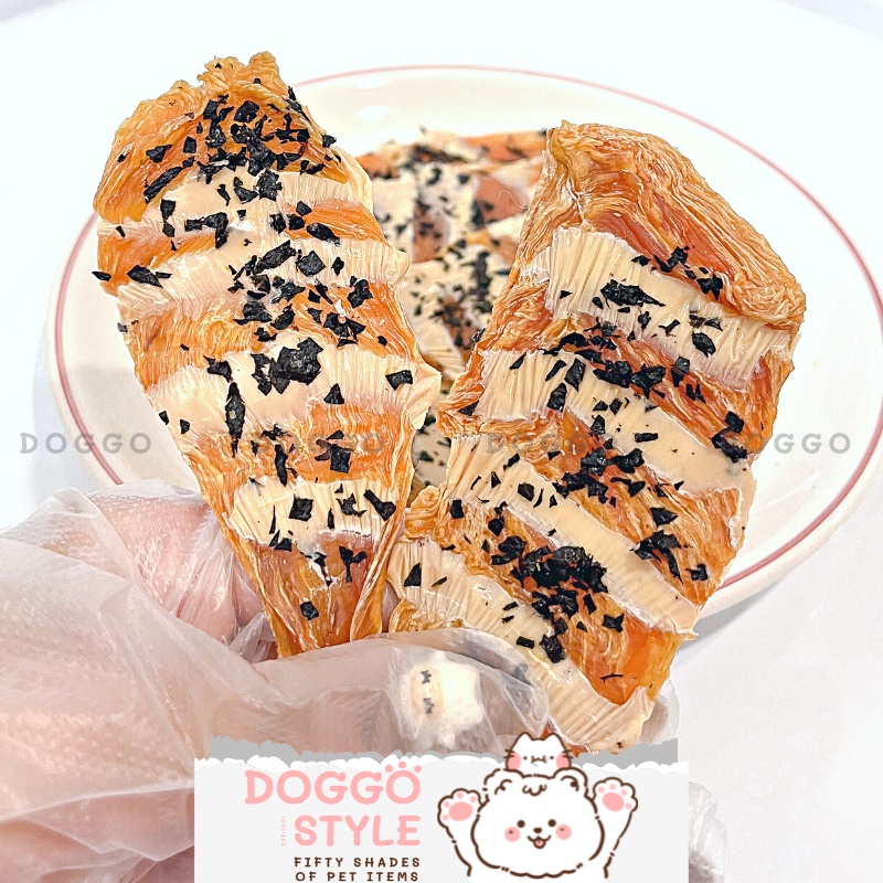 Treat Bánh Thưởng Cho Chó Mèo Phi Lê Gà Phủ Phô Mai và Rong Biển Sấy Khô DOGGO Homemade Không Chất Bảo Quản 50G