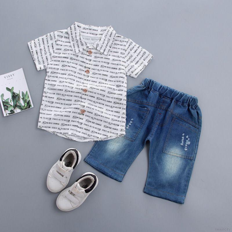 Set áo thun tay ngắn in chữ &amp; quần short denim cho bé trai