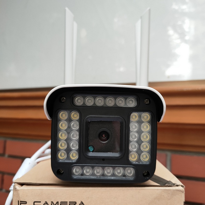 Camera ngoài trời yoosee 4 râu 32led 3.0Mpx siêu nét, chịu mưa nắng, đàm thoại 2 chiều, có màu ban đêm