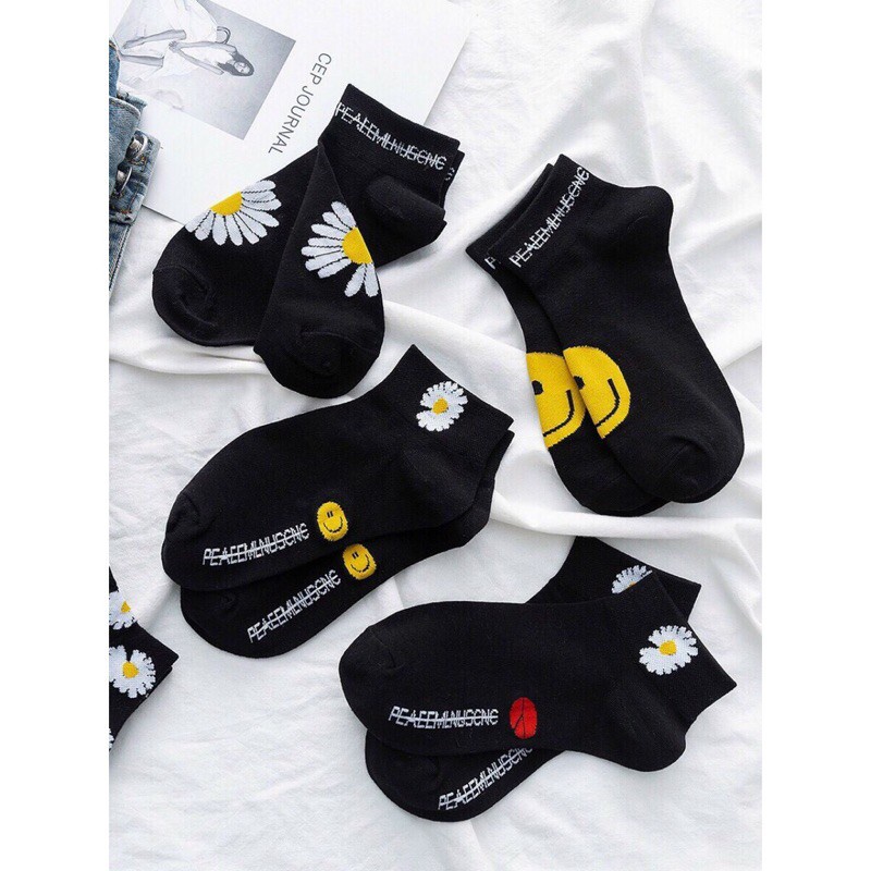 Tất hoa cúc đen trắng phong cách HQ ( 1 đôi)