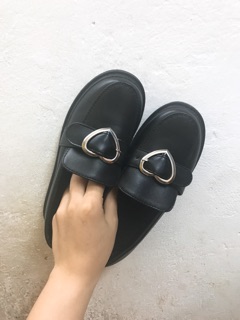 [SẴN 39] Giày ulzzang khuy trái tim (form rộng nên lùi 1 size)