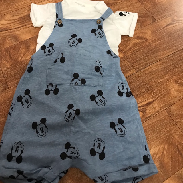 Yếm micky cho bé