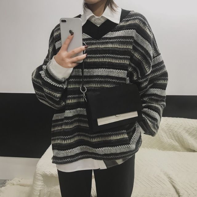 Áo len cổ tim form rộng vintage