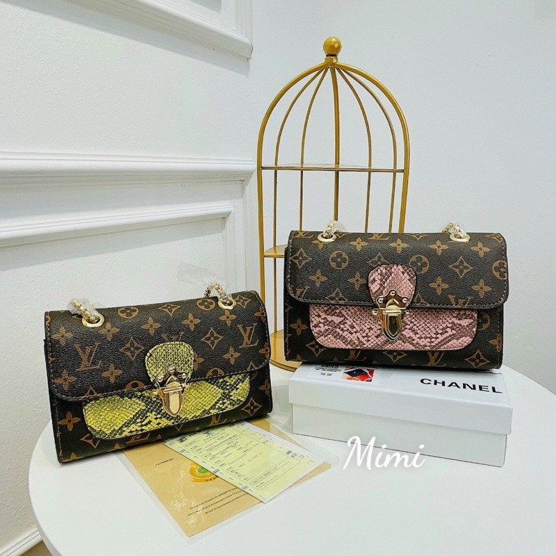 Túi đeo chéo khoá sập eo vì da rắn❣️Freeship❣️