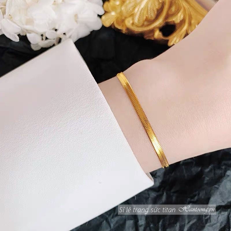 Dây chuyền titan nữ không gỉ mạ vàng 18k bản to thiết kế đơn giản thời trang 2023
