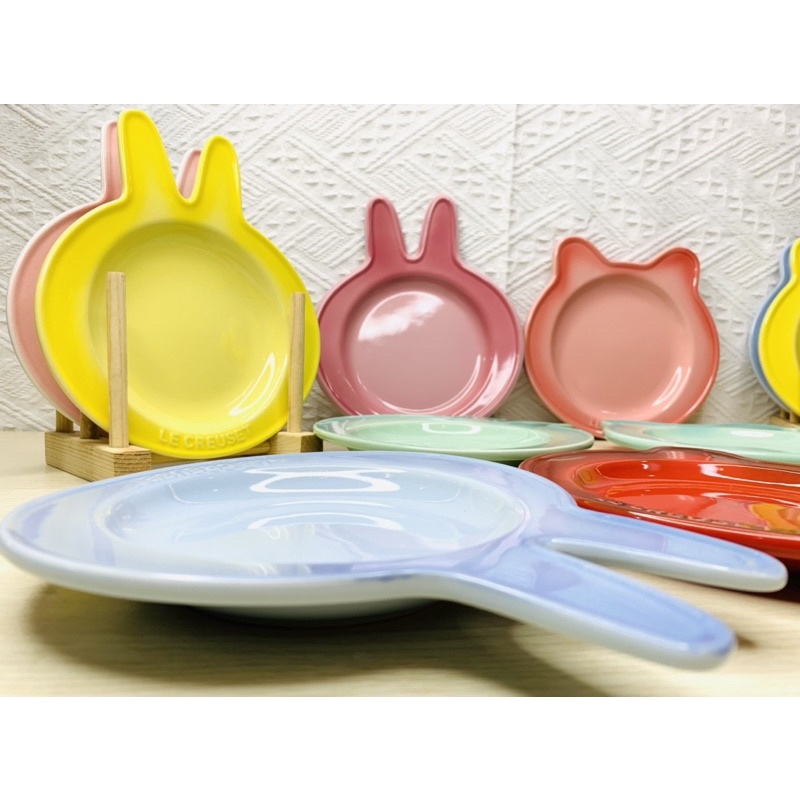 Đĩa gốm sứ hình tai thỏ hồng 20cm, gấu 16cm xinh xắn - Tiện lợi, đa năng