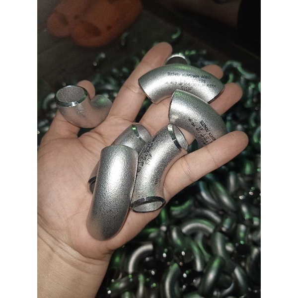 Cút hàn inox d15