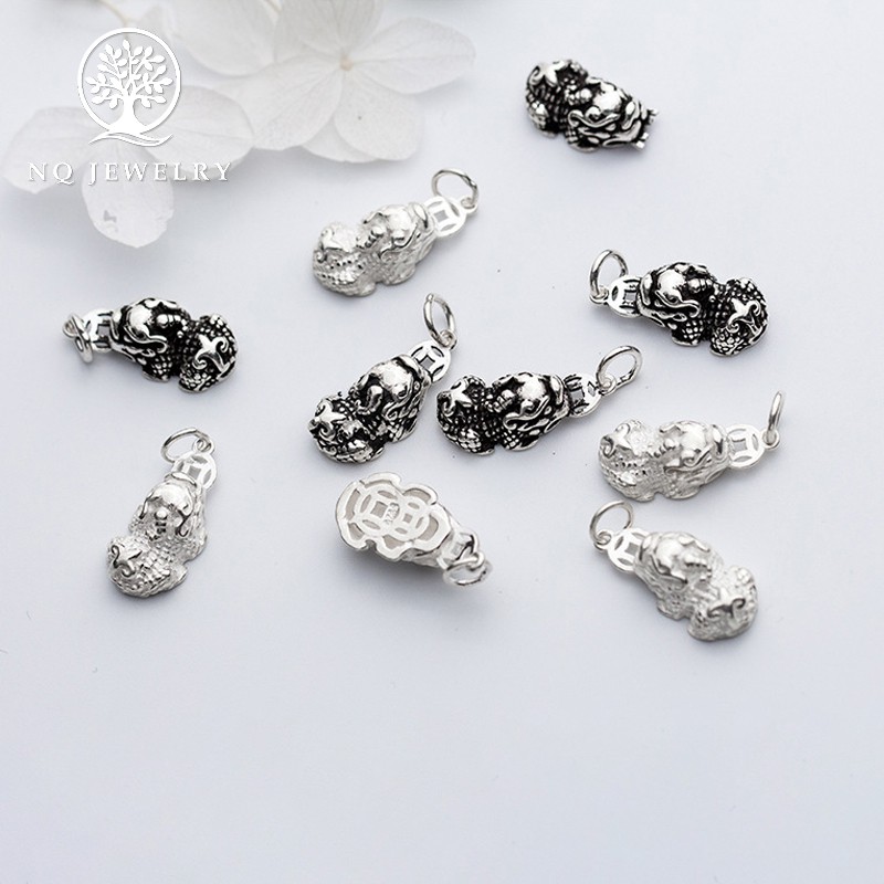 Charm bạc hình tỳ hưu mặt treo- NQ Jewelry