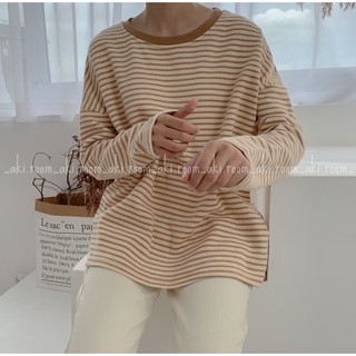 Áo len móc kẻ ngang viền cổ