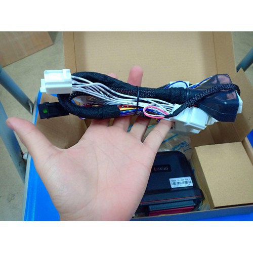 Fortuner- Gập gương và lên xuống kính tự động cho xe Fortuner 2018- 2019 bản máy dầu - FTN016