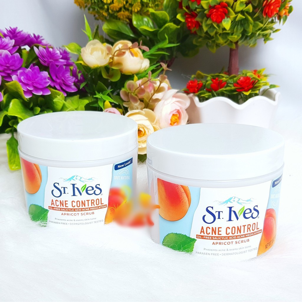 Tẩy Tế Bào Chết Toàn Thân St. Ives ACNE CONTROL Apricot Scrub.