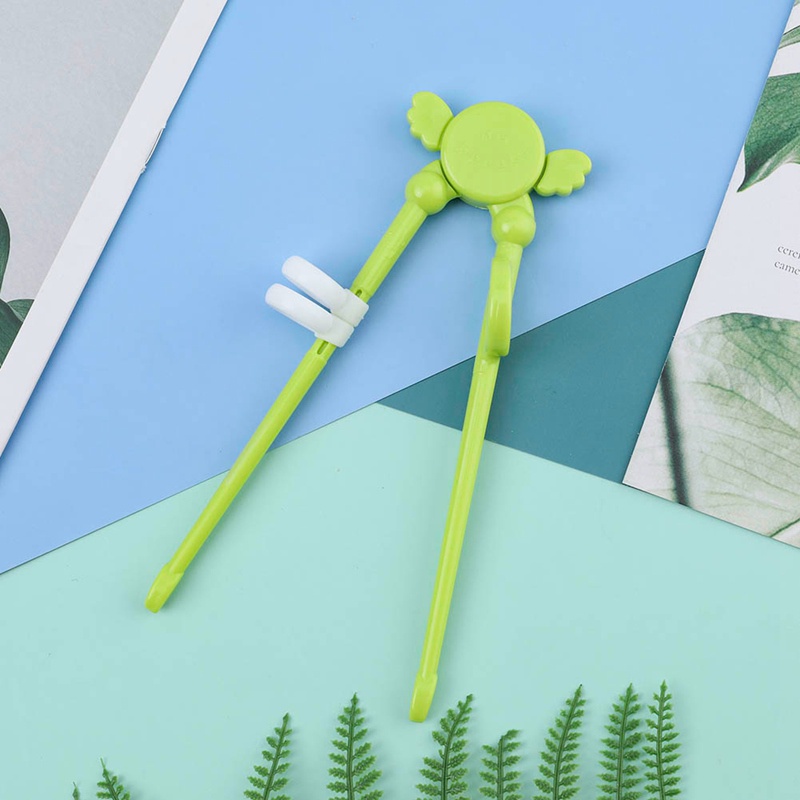 Đũa tập ăn tiện lợi chuyên dùng cho bé