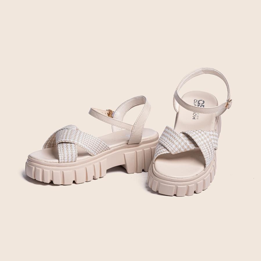 🌼 Giày Sandal Nữ Đế Cao, Xăng Đan Cao Gót Quai Ngang Khóa Cài Thích Hợp Đi Học 2 Màu Đen Trắng Thời Trang giayBOM B1308