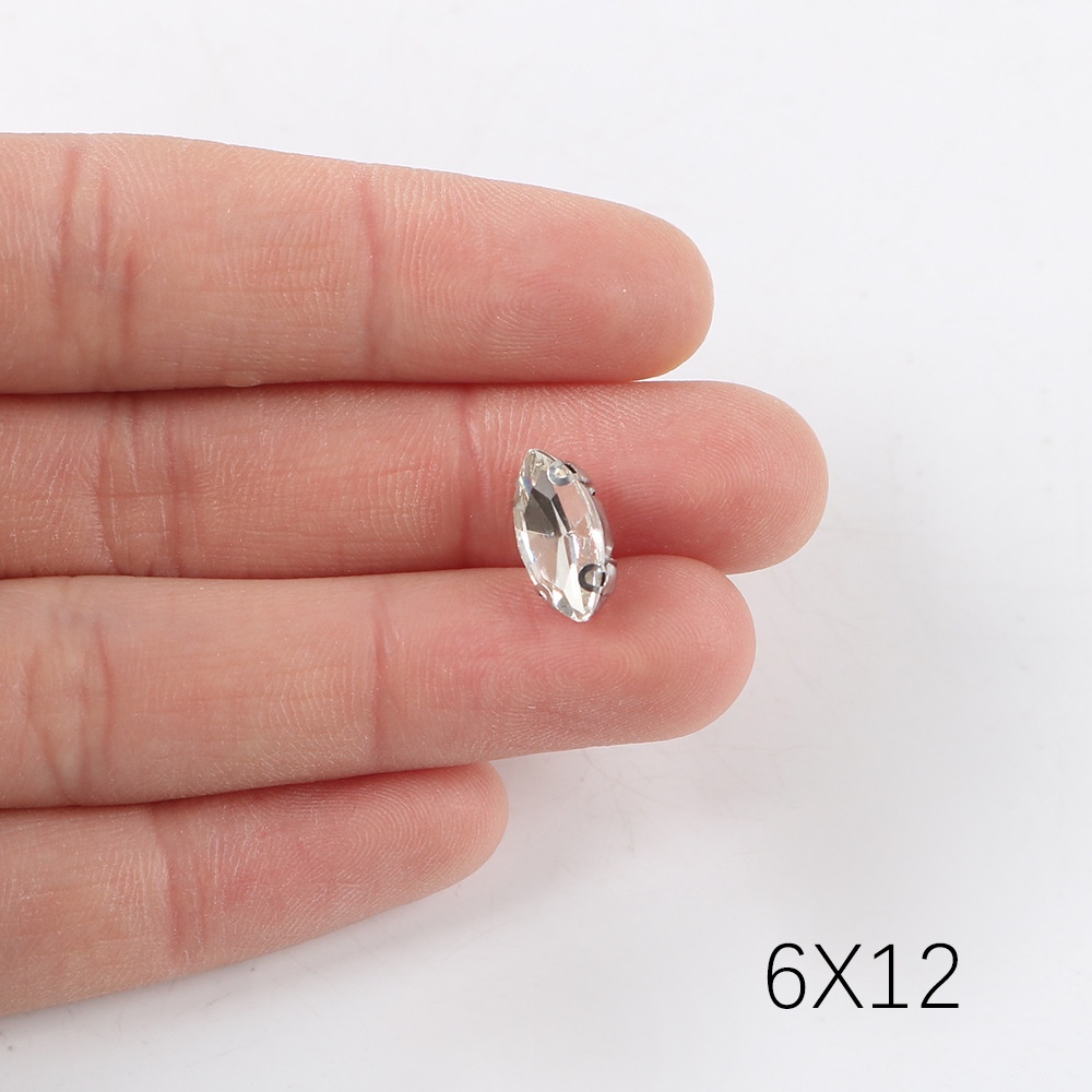 Hạt Đá Pha Lê Giả Kim Cương 4 Lỗ May Vá Thủ Công