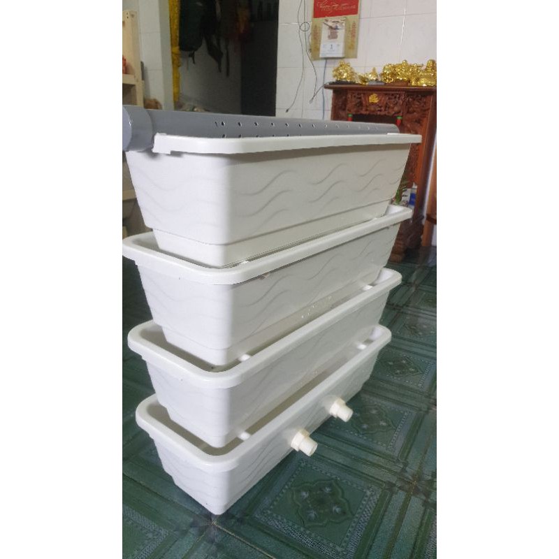 Baki  4 tầng kt 68x25x73 kèm ống mưa 49 .2 lỗ thoát 34