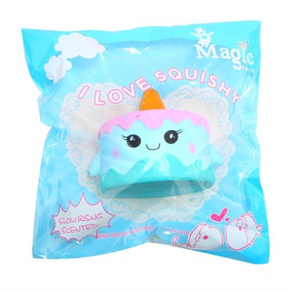 SQUISHY BÁNH KEM 1 SỪNG XANH