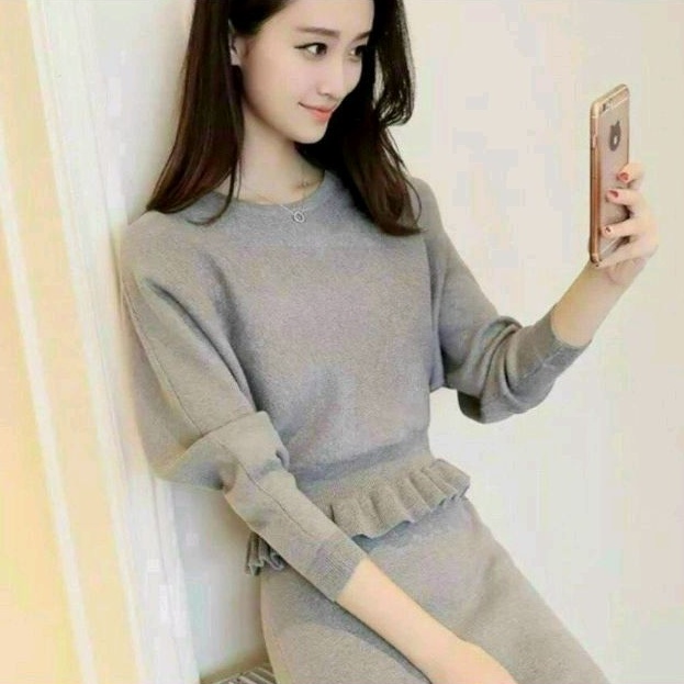 Áo thun cổ tròn tay dài bo eo xếp ly cực xinh ❣️ A15