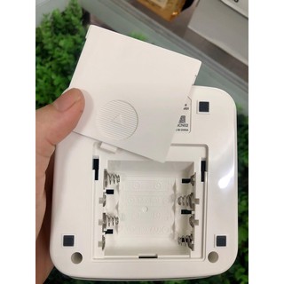 Máy đo huyết áp bắp tay Omron HEM-7111