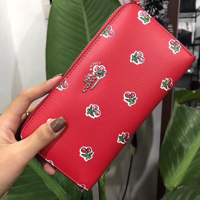 Ví coach cầm tay cherry