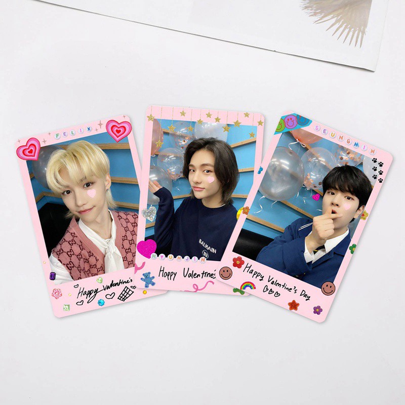 Set 8 tấm thẻ hình lomo nhóm nhạc Stray Kids