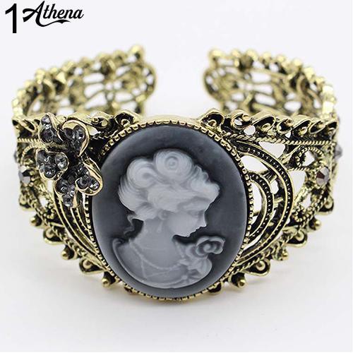 Vòng đeo tay khắc hình nữ hoàng Elizabeth Cameo thời trang