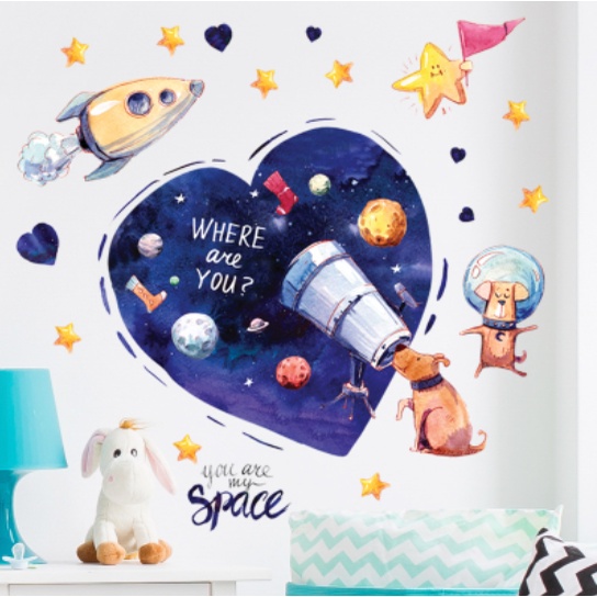 Decal trang trí tường - Chú chó bay lên vũ trụ và ngồi ngắm hành tinh