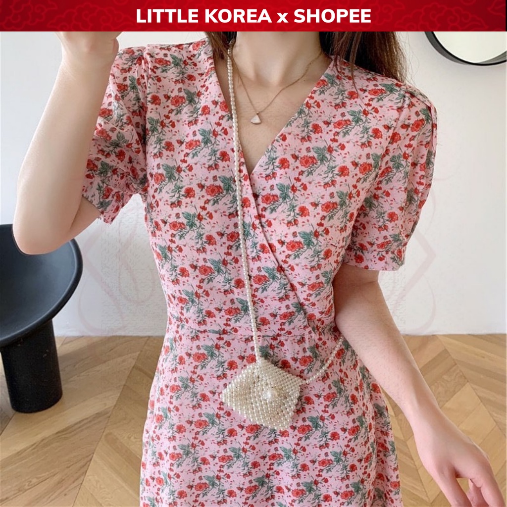 Váy Đầm Nữ Dáng Chữ A Xòe Dài Ngang Gối Ngắn Tay Cổ V Vát Chéo Họa Tiết Hoa Nhí - LITTLE KOREA