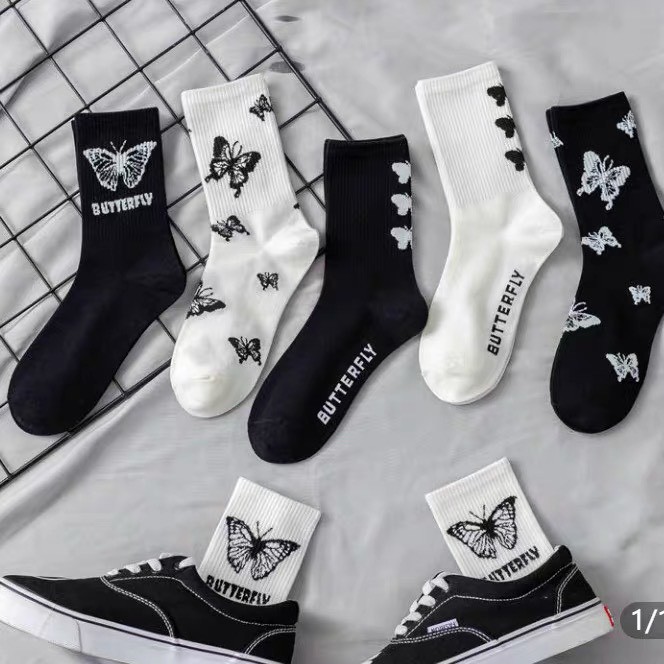 Vớ cao cổ Vemico unisex màu đen trắng hoạ tiết butterfly TN38