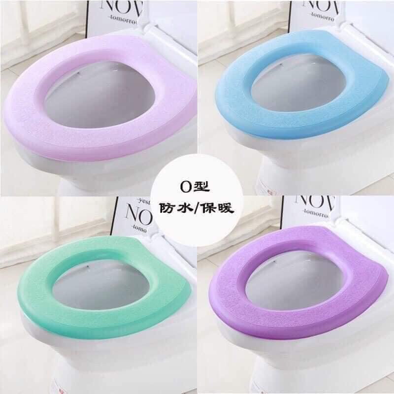Lót bồn cầu không thấm nước