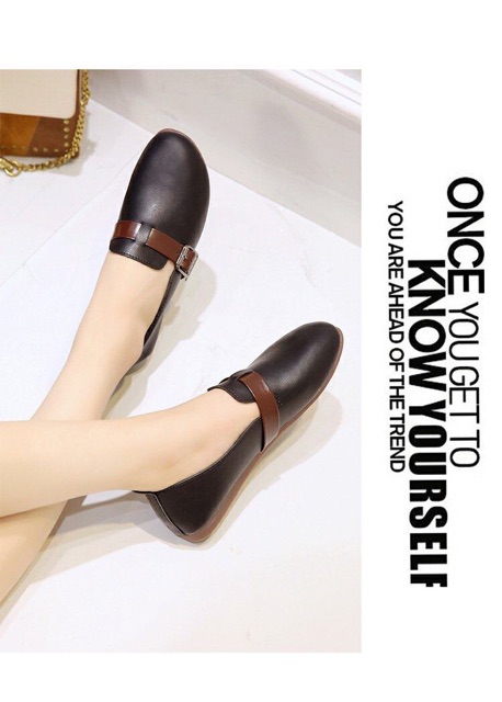 Giầy đế bằng có quai ngang