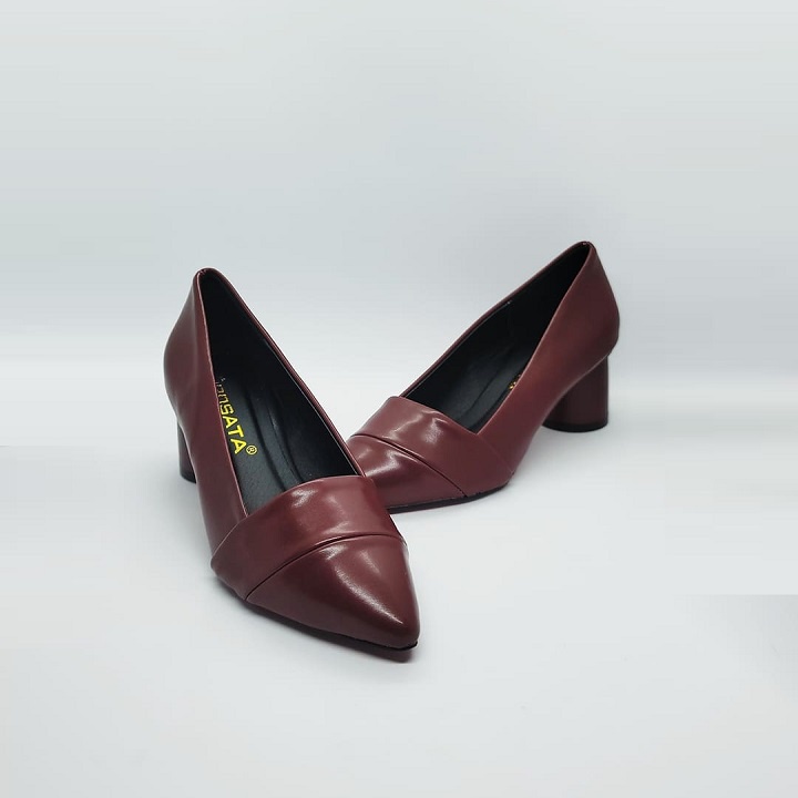Giày cao gót nữ đẹp đế vuông 5 phân hai màu đen đỏ hàng hiệu rosata ro303