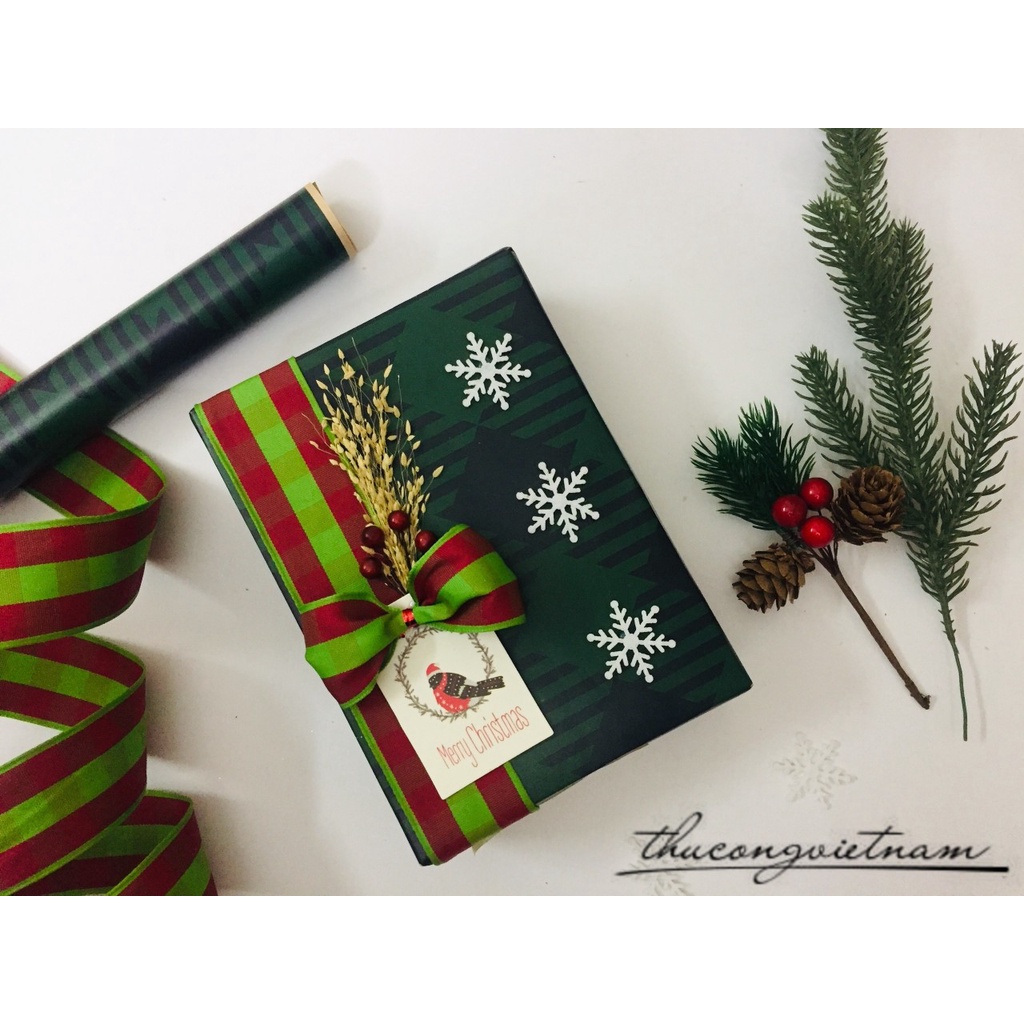 HỘP QUÀ GÓI SẴN TRANG TRÍ HỌA TIẾT GIÁNG SINH 13*18*5