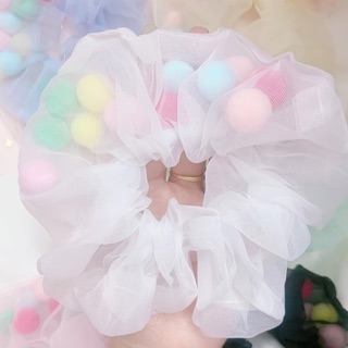 Cột tóc scrunchies Pom Pom